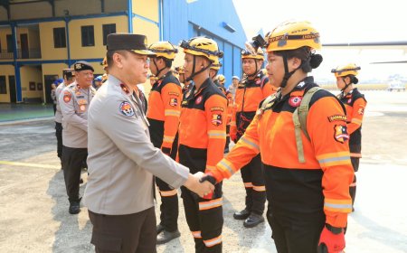 Polri Kembali Kirim Tim SAR dan Bantuan Logistik untuk Percepat Penanganan Gempa NTT